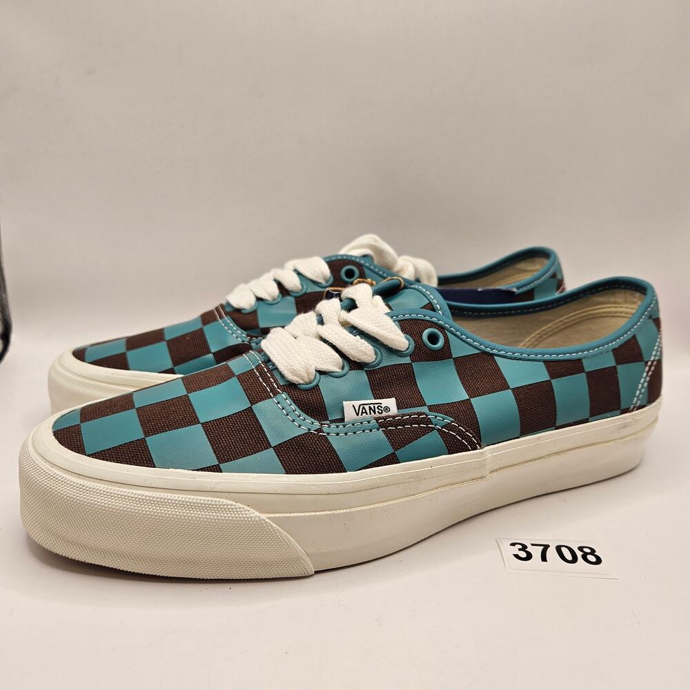 VANS MEN'S 11 AUTHENTIC SNEAKER DEMON SLAYER TANJIRO KAMADO COLORWAY NWOB